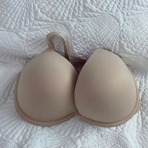 Victoria’s Secret tan push up bra 32DDD